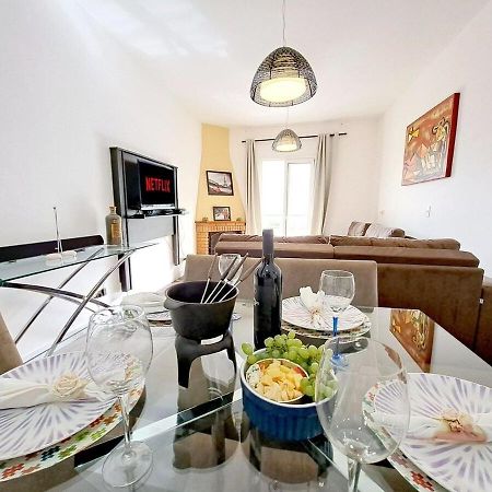 Apartamento Charmoso Com Lareira Campos do Jordão Esterno foto
