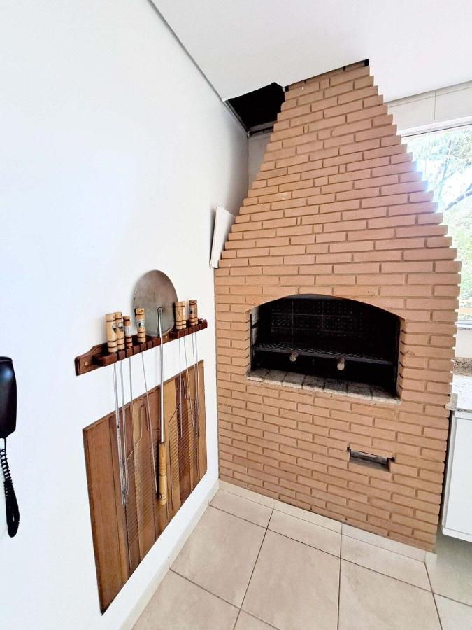 Apartamento Charmoso Com Lareira Campos do Jordão Esterno foto