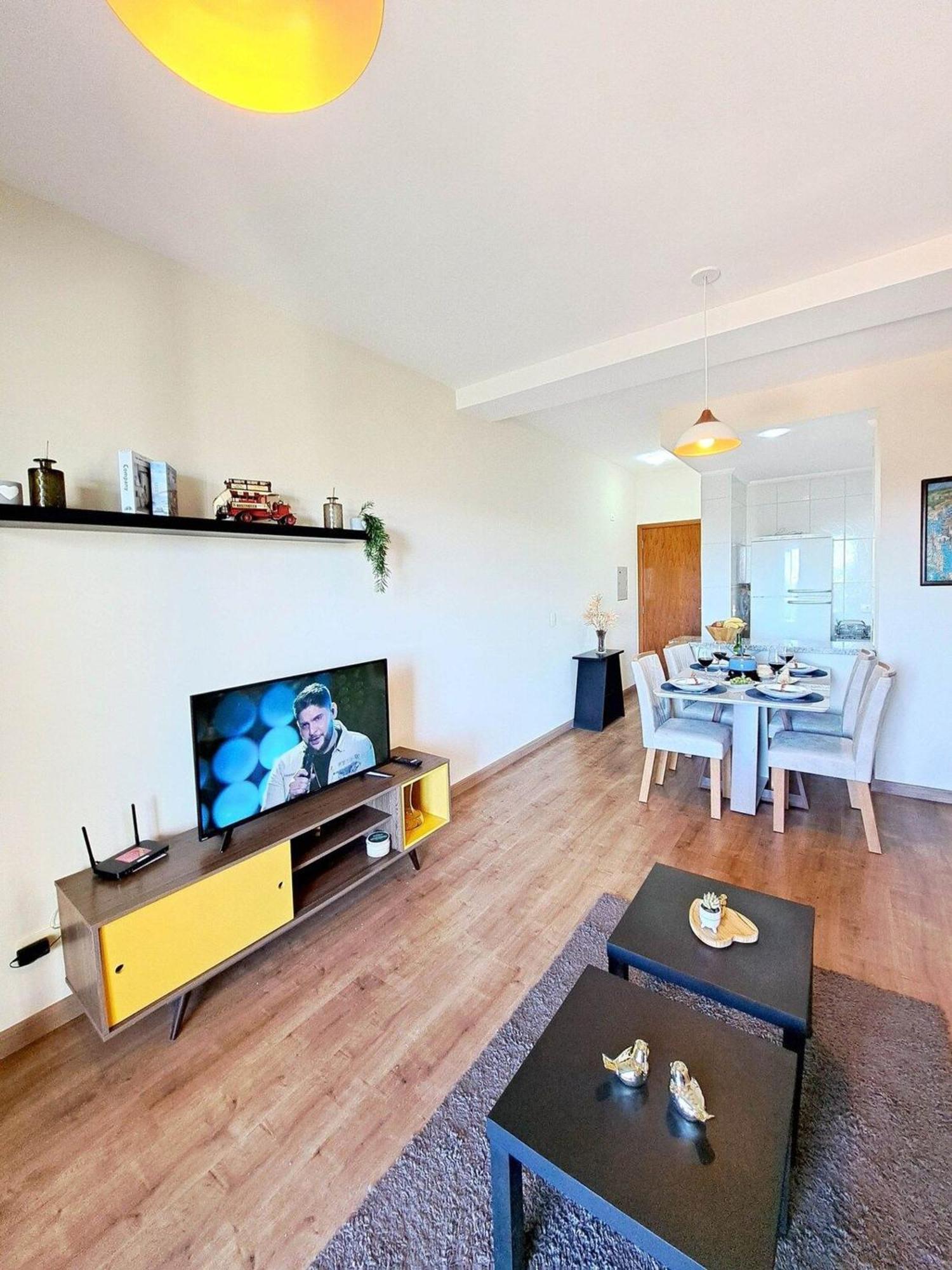 Apartamento Charmoso Com Lareira Campos do Jordão Esterno foto